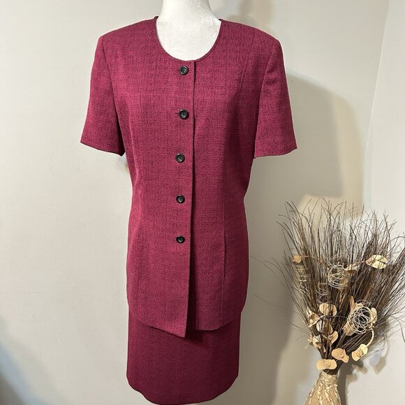 Le Suit 2pc Blazer & Skirt Suit Short Sleeve Lined Magenta Jacket Sz 16 Skirt 14 - Picture 1 of 9